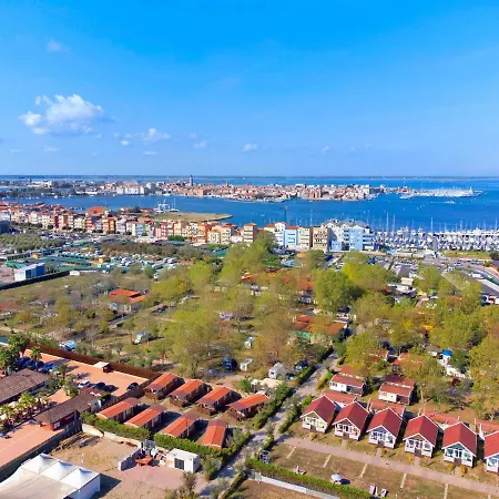 Camping Grande Italia Vulcano 8